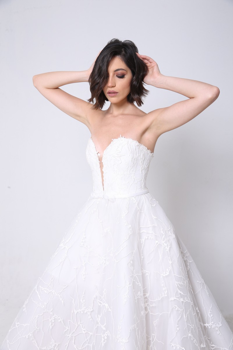 https://annadacouture.com/wp-content/uploads/2018/09/11.jpg