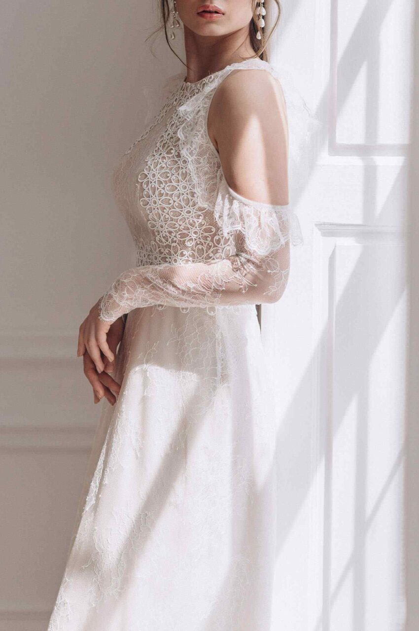 https://annadacouture.com/wp-content/uploads/2020/11/wedding_dress_01-850x1280.jpg