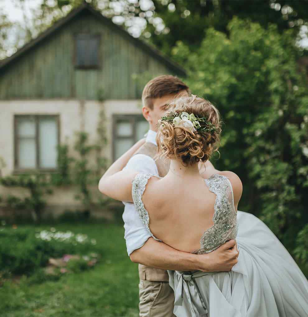 https://annadacouture.com/wp-content/uploads/2020/12/about_us_image_02.jpg